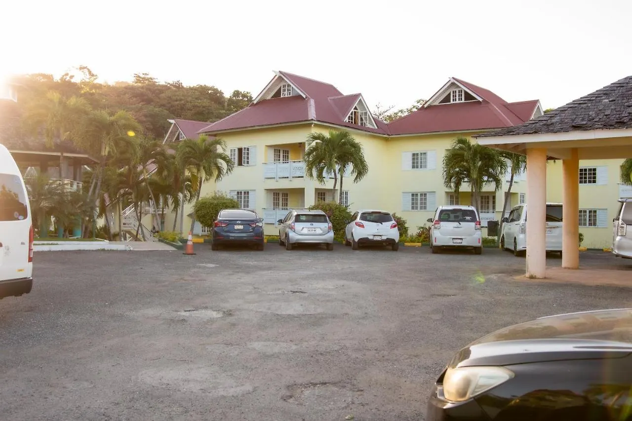 E 20 Mystic Ridge Ocho Rios Apartment 0*,