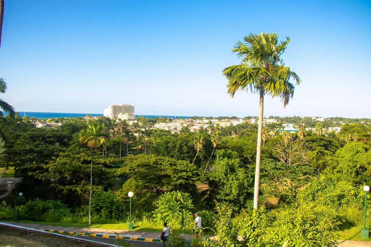 E 20 Mystic Ridge Ocho Rios Apartment